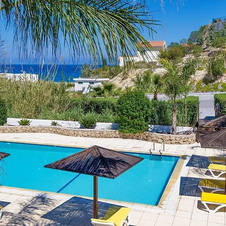 Joya Cyprus Skyline Garden Ferienhaus *